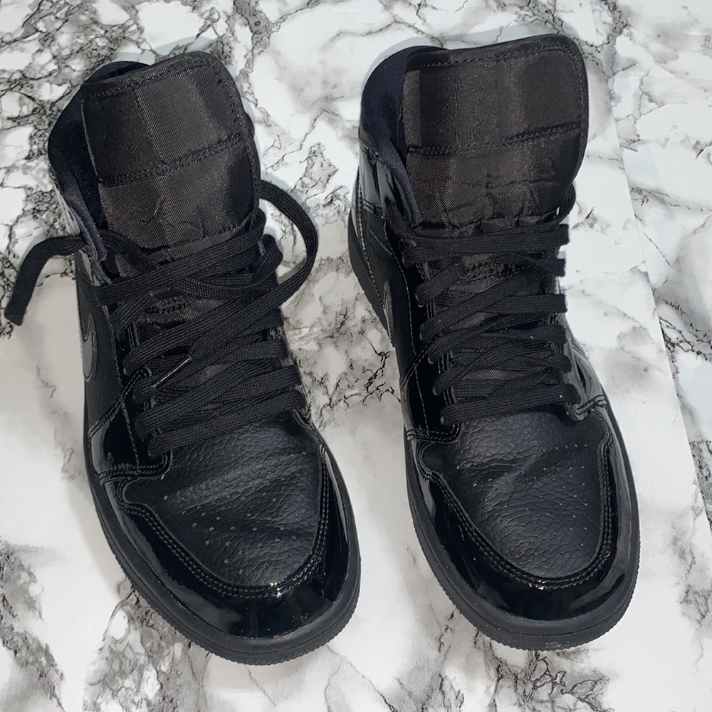Nike air jordans